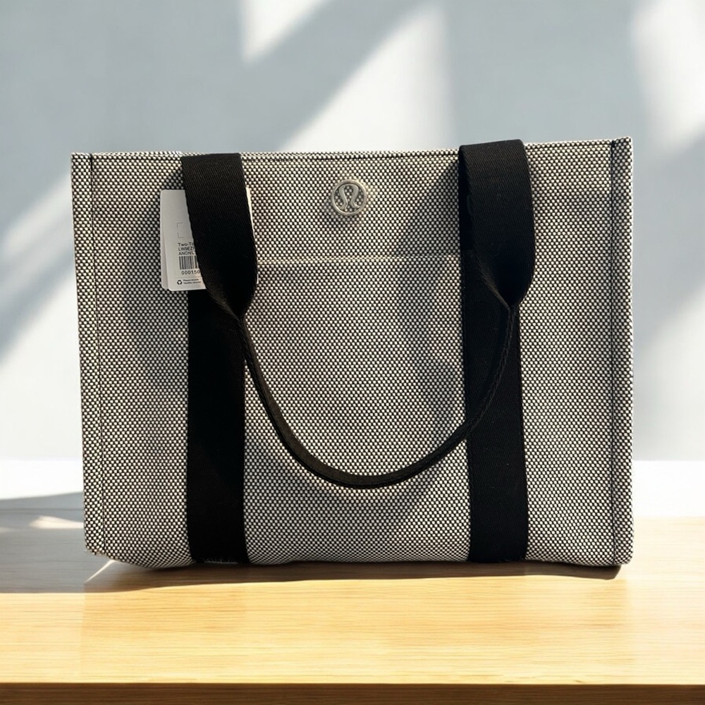 RARE NWT Lululemon Two-Tone Canvas Tote Bag 10L